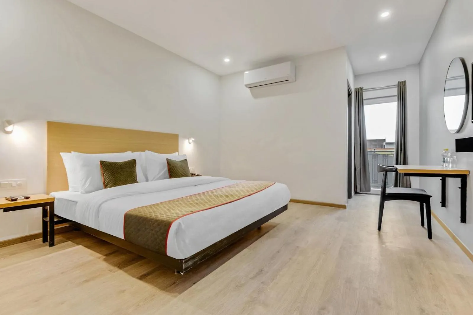 Hotel Ala New Delhi 4*,  India